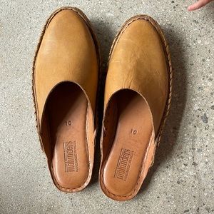 Mohinders Solid slide size 10 natural tan leather